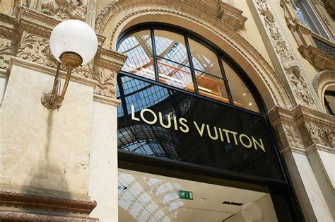 milan x louis vuitton|louis vuitton milan italy locations.